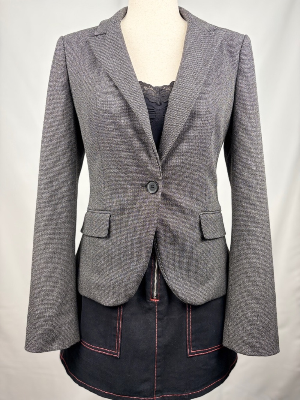 Express Gray Blazer Leopard Lined Cuffs Tailored Jacket Size 6 - Picture 5 of 9